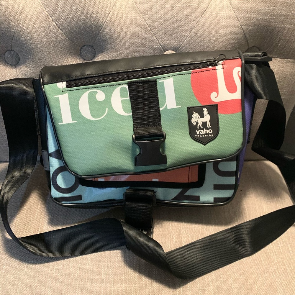 Crossbody bag
